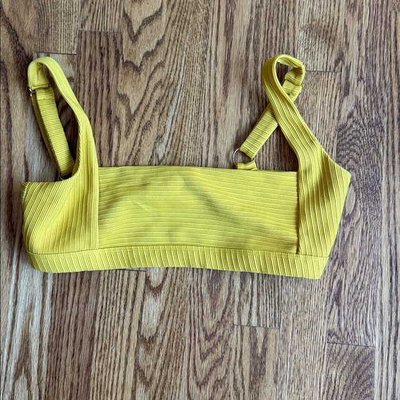 TOBI - Picture 4 of 9